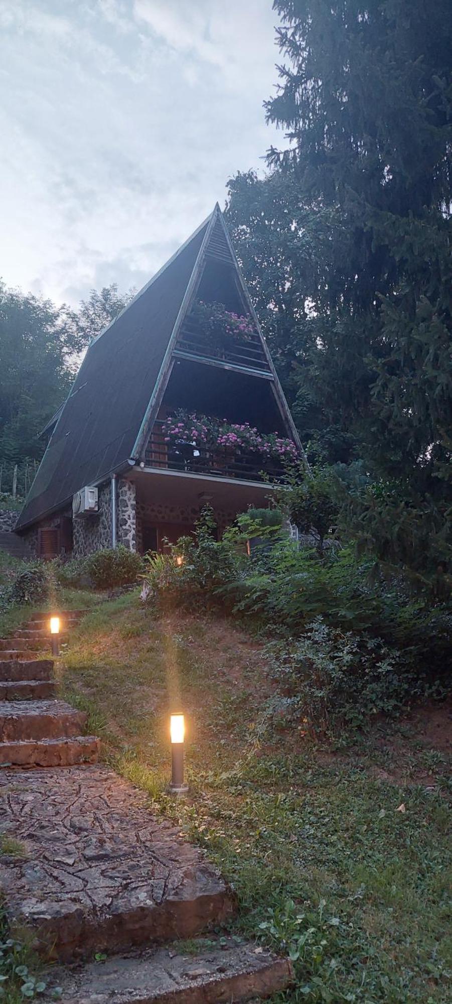 فيلا Kuca Za Odmor Dragonfly River House On Korana Near Plitvice And Mreznica Barilovic المظهر الخارجي الصورة